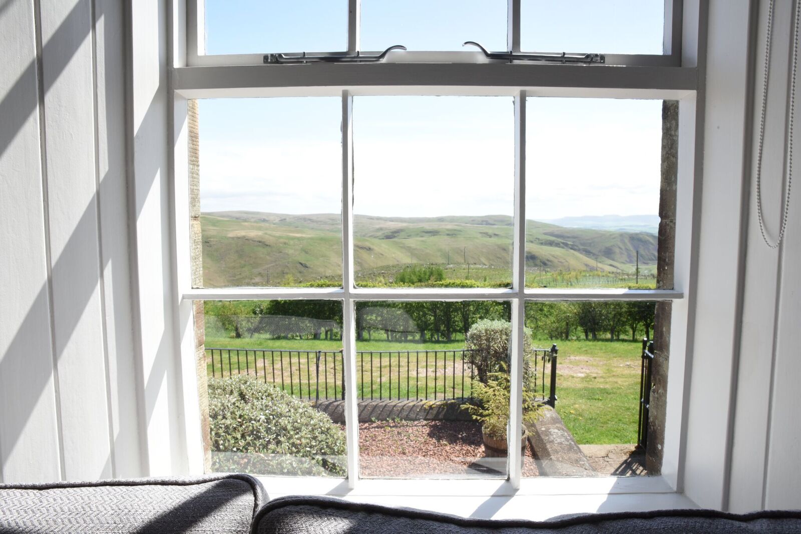 Chaffinch period cottage to book, Harbottle, Northumberland, interior view 6