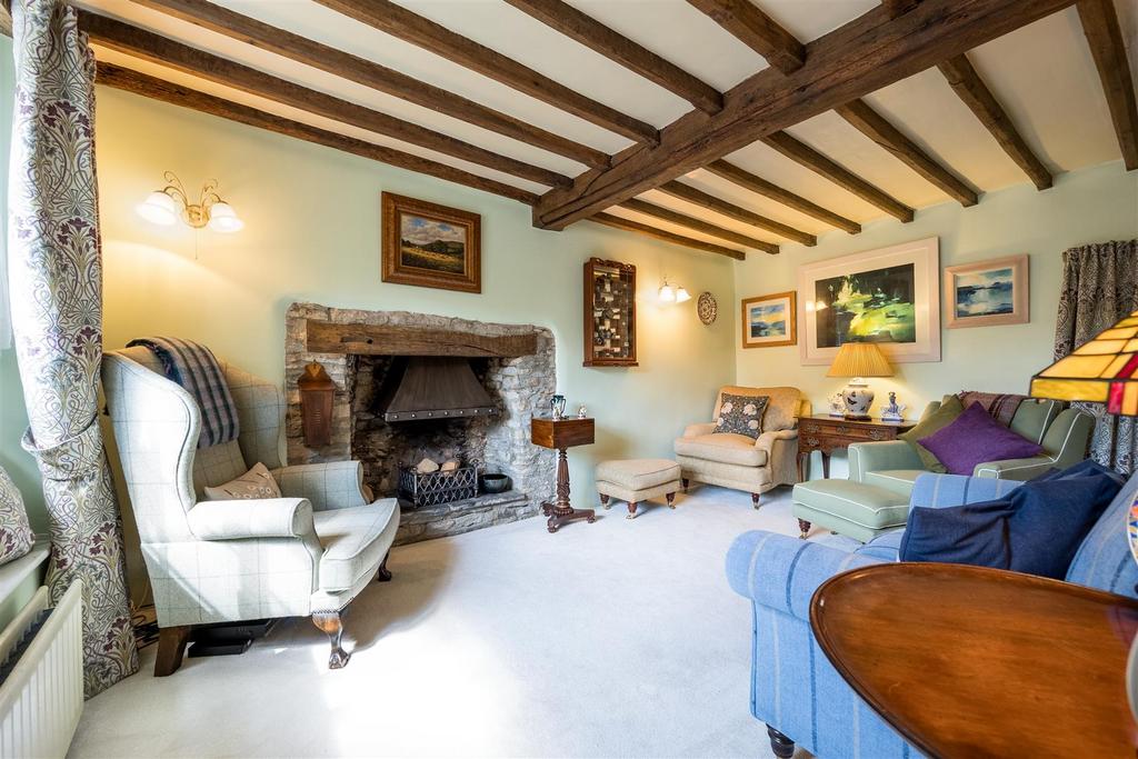 Roundtown Cottage period cottage for sale, Aynho, Northamptonshire, interior view 4